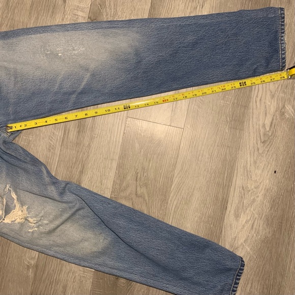 LEVI’S x RE/DONE Vintage High Rise Mom Jean (Size 27) - Picture 16 of 16
